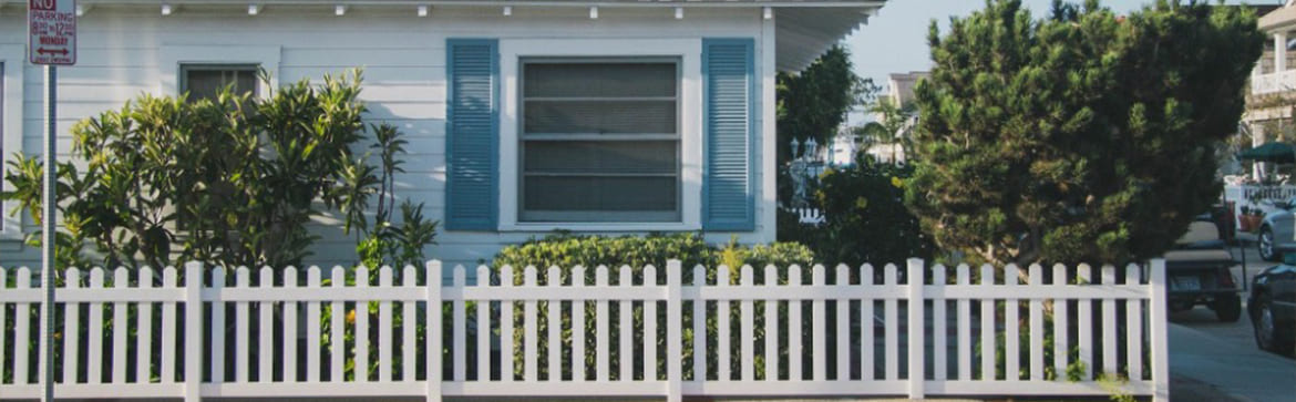 Does Florida’s Climate Affect Vinyl Fencing?